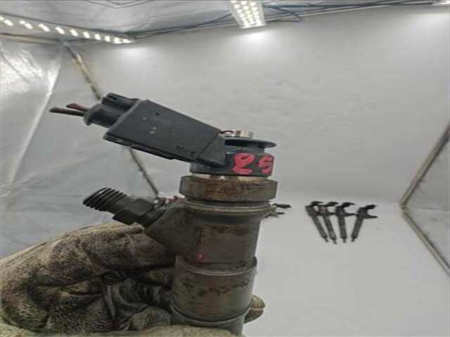 Foto 3ª: Inyectores Bmw Serie 3 315 2.0 320TD [2.0 LTR. - 110 KW 16V DIESEL CAT]