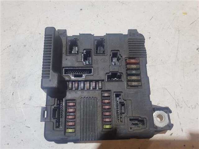 Caja Reles Fusibles Renault Megane 1.5 AUTHENTIQUE [1.5 LTR. - 60 KW DCI DIESEL] II BERLINA 5P (10.2002-_)