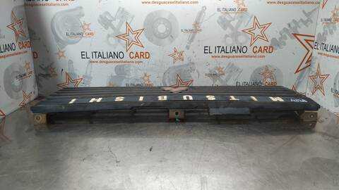 Foto 3ª: Rejilla Delantera Mitsubishi Montero 2500 TD 2-PTAS.) 84CV 62KW [D-4D56] (1988)