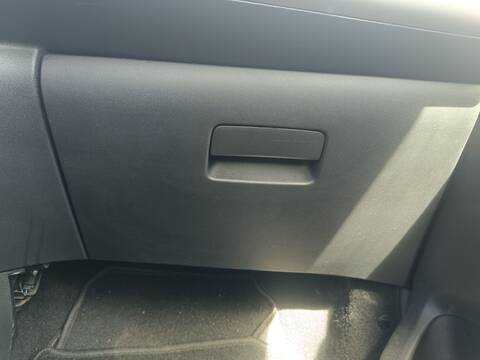 Guantera Citroen C Elysee BHY