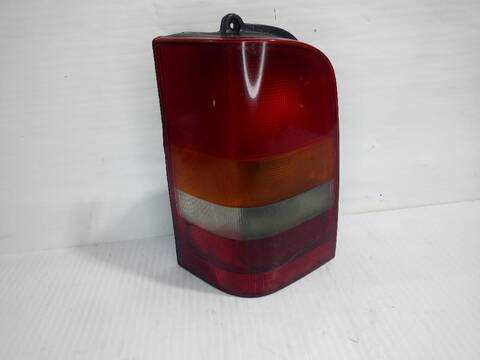 Piloto Trasero Izquierdo Mercedes Vito 112 CDI 638.094) 122CV