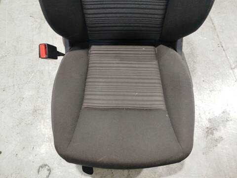 Foto 3ª: Asiento Delantero Izquierdo Mercedes Vito 88CV 65KW (2014)