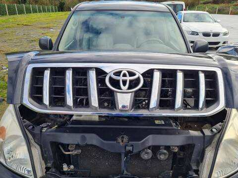 Foto 3ª: Rejilla Delantera Toyota Land Cruiser 3.0 D4-D VXL 166CV 122KW [1KD-FTV] (2005)
