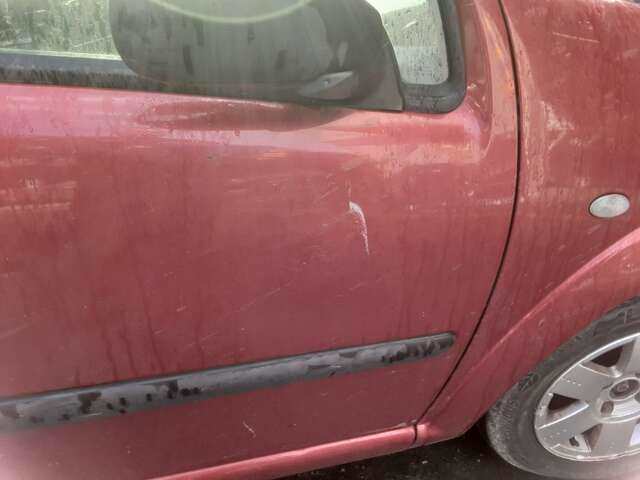 Foto 2ª: Puerta Delantera Derecha Citroen C3 1.4 HDI70CV [8HX] (2003)