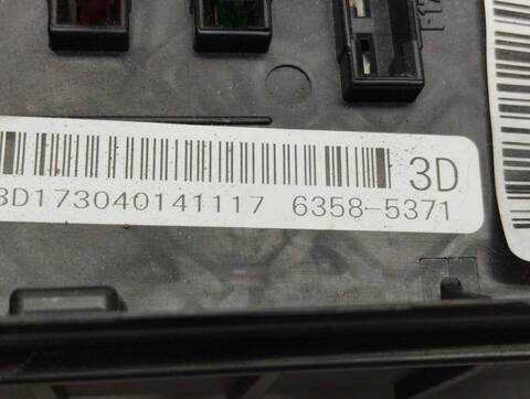 Foto 3ª: Caja Reles Fusibles Audi Q3 ATTRACTION 120CV 88KW [DFT] (2018)