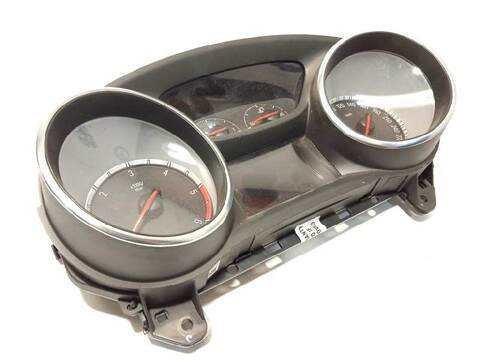 Cuadro de Instrumentos Opel Astra DYNAMIC START/STOP 136CV 100KW