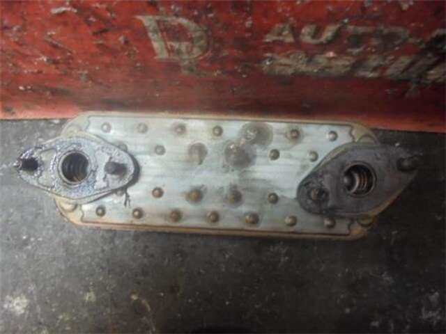Foto 3ª: Radiador Aceite Renault Master 3.0 COMBI 2.8T L1 9-PL. [3.0 LTR. - 100 KW DCI DIESEL CAT (ZD3)]