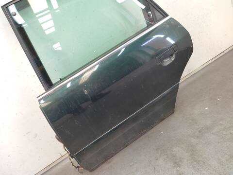 Foto 3ª: Puerta Trasera Izquierda Audi 80 1.6 75CV 55KW