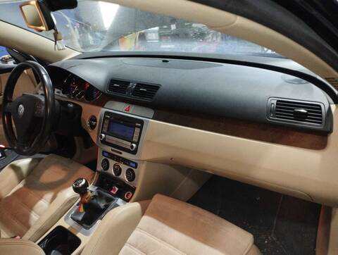 Foto 2ª: Salpicadero Volkswagen Passat 2.0 TDI BERLINA 140CV 103KW [BKP] (2006)