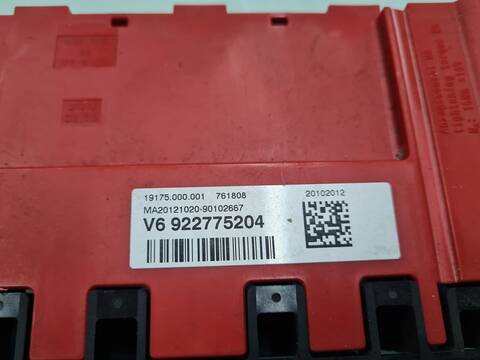 Foto 2ª: Caja Reles Fusibles Bmw Serie 3 315 330D 258CV 190KW [N57D30A] (2012)