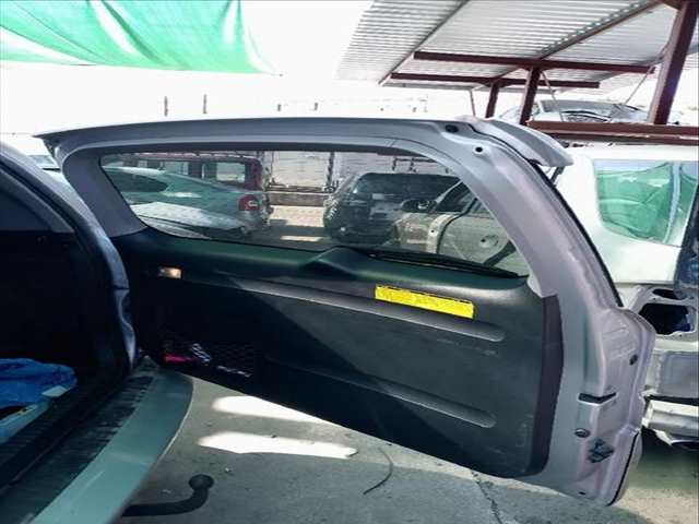 Portón Toyota Rav4 2.2 D ALA35_)