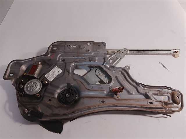 Foto 2ª: Elevalunas Eléctrico Delantero Derecho Hyundai Santa Fe 2.0 DIESEL [D/4EA-V] (2005)