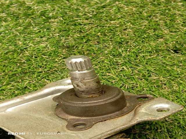 Foto 3ª: Elevalunas Manual Trasero Derecho Mitsubishi L200 2.5 D 4P CAJA ABIERTA [4D56] (1999)