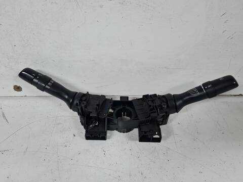 Mando Multifuncion Toyota Hilux DOUBLE CAB EXECUTIVE 4X4 171CV 126KW
