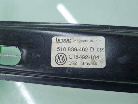 Foto 3ª: Elevalunas Manual Trasero Derecho Volkswagen Golf COMFORTLINE BLUEMOTION 150CV 110KW [CZDA] (2016)