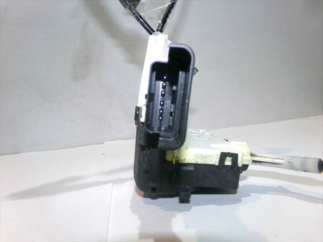 Foto 4ª: Cerradura Puerta Delantera Izquierda Peugeot 5008 2.0 HDI 2009-2013 [RH02] (2012)