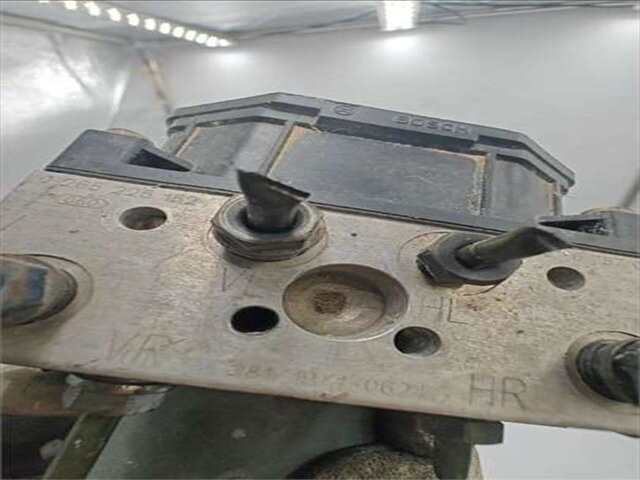 Foto 3ª: Abs Bmw Serie 3 315 3.0 330XD [3.0 LTR. - 135 KW 24V TURBODIESEL CAT]