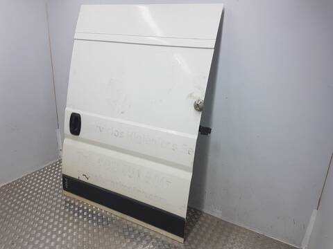 Foto 2ª: Puerta Lateral Corredera Izquierda Peugeot Boxer 335 L1H2 PRO BLUEHDI 140 STARTSTOP (1994)