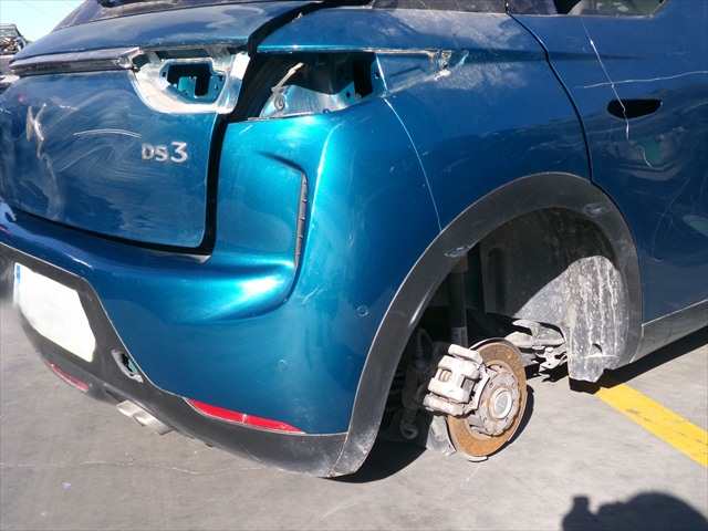 Foto 3ª: Paragolpes Trasero Citroen DS3 1.2 G CROSSBACK,2019-2022 [HN05] (2019)