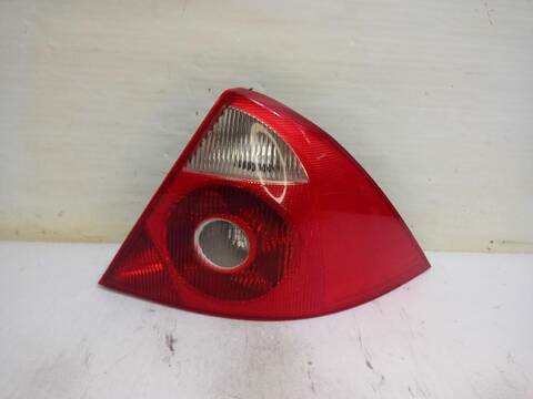 Piloto Trasero Derecho Ford Mondeo GHIA 06.2003 ) D) 131CV