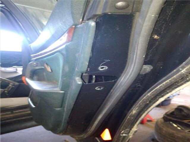 Foto 3ª: Puerta Trasera Derecha Bmw Serie 5 518 2.5 523I [2.5 LTR. - 125 KW 24V CAT] [M52 B25 (25 6 S3)]