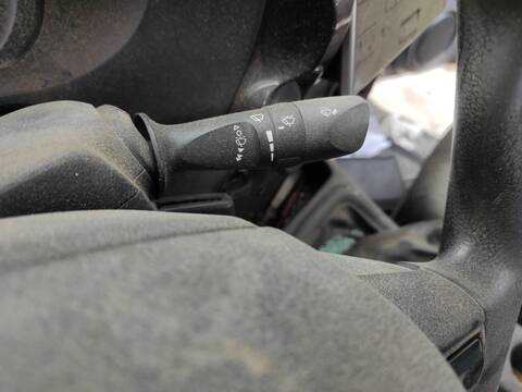 Foto 2ª: Mando Multifuncion Toyota Hilux 2GD (2018)