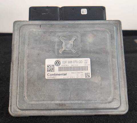 Foto 2ª: Centralita Motor ECU Volkswagen Polo 1 2 LTR. - 66 KW TSI 2013 90CV