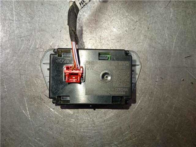 Foto 3ª: Mando Multifuncion Cupra Formentor 1.5 BASIS [1.5 LTR. - 110 KW 16V TSI ACT]