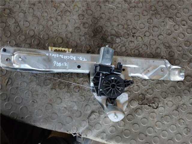 Foto 3ª: Elevalunas Eléctrico Trasero Derecho Dacia Duster 1.5 PRESTIGE [1.5 LTR. - 85 KW BLUE DCI DIESEL FAP CAT] [K9K 872]