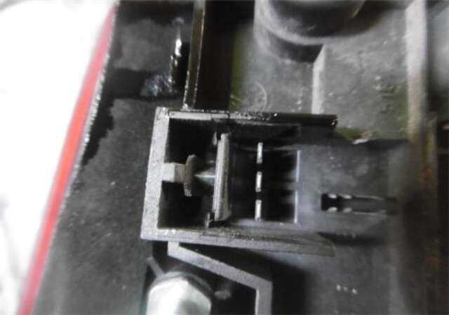 Foto 3ª: Piloto Trasero Derecho Fiat Croma 1.9 D MULTIJET [939 A1.000]