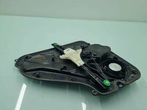 Elevalunas Manual Trasero Derecho Volkswagen Golf RABBIT BLUEMOTION 105CV 77KW