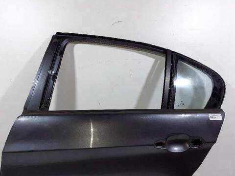 Foto 3ª: Puerta Trasera Izquierda Bmw Serie 3 315 320D BERLINA 163CV 120KW [204D4] (2005)