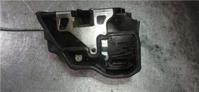 Foto 3ª: Cerradura Puerta Trasera Derecha Bmw Serie 1 114 2.0 116D [2.0 LTR. - 85 KW 16V DIESEL CAT] [N47 D20 C]