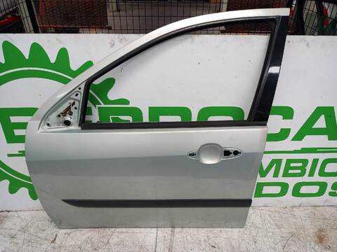 Puerta Delantera Izquierda Ford Focus AMBIENTE 90CV