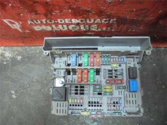 Foto 2ª: Caja Reles Fusibles Bmw Serie 3 315 2.0 320D [2.0 LTR. - 120 KW 16V DIESEL] [M47N 204 D4]