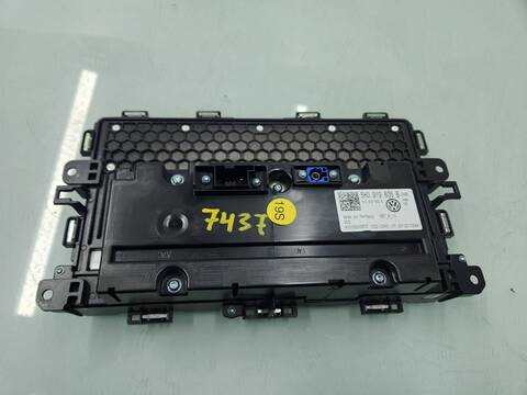 Foto 3ª: Pantalla Multifuncion Volkswagen Golf LIFE 116CV 85KW [DTRD] (2023)