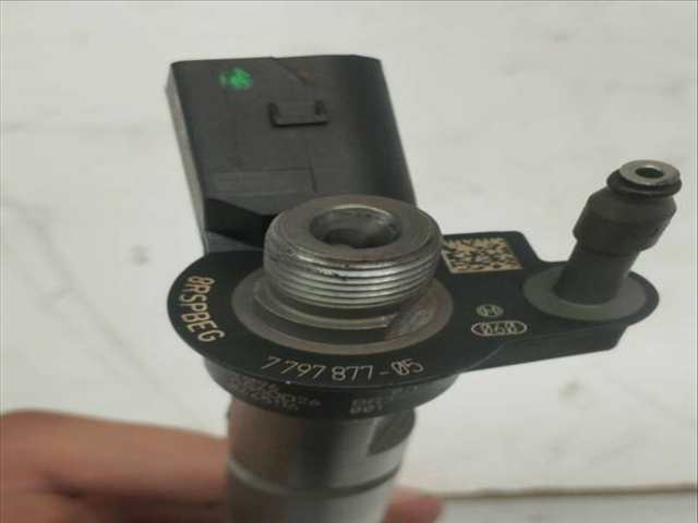 Foto 3ª: Inyectores Bmw Serie 1 114 120D COUPE 177CV 130KW [N47D20A] (2008)