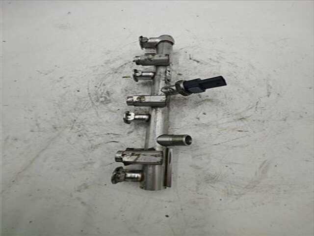 Foto 2ª: Rampa Inyectora Nissan Qashqai 1.3 ACENTA [1.3 LTR. - 103 KW 16V CAT]