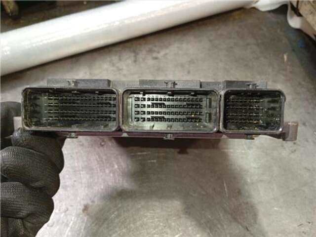 Foto 3ª: Centralita Motor ECU Renault Captur 1.5 ADVENTURE [1.5 LTR. - 66 KW DCI DIESEL FAP ENERGY] [K9KB608]