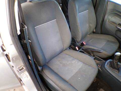Asiento Delantero Derecho Ford Fiesta KVJA