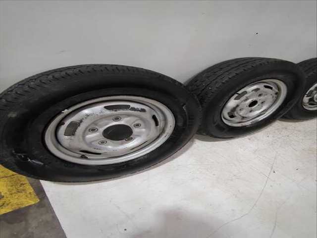 Foto 3ª: Juego LLantas Ford Transit 2.2 TDCI CAT 140CV [D/ PGFA] (2006)