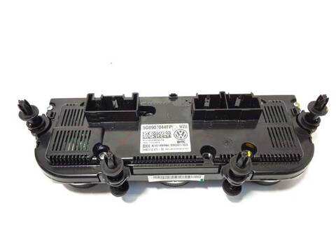 Foto 4ª: Mando Climatizador Volkswagen Golf ADVANCE BMT 150CV 110KW [DFGA] (2020)