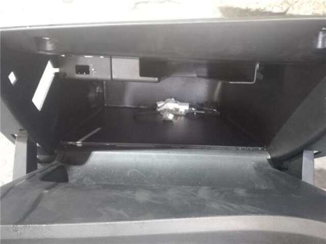 Foto 3ª: Guantera Peugeot 308 1.6 STYLE [1.6 LTR. - 88 KW BLUE-HDI FAP] [BH01]