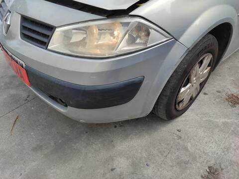 Foto 2ª: Paragolpes Delantero Renault Megane K9KF7 BERLINA II BERLINA 5P (2004)