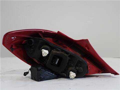 Foto 2ª: Piloto Trasero Derecho Opel Corsa 1.3 CMON 95CV 70KW [A 13 DTE] (2013)