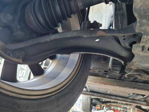 Brazo Suspension Delantero Derecho Nissan Qashqai TEKNA PREMIUM 4X4 150CV 110KW