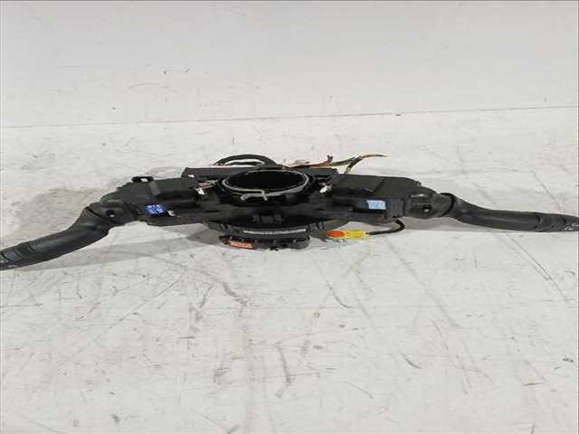 Foto 3ª: Mando Multifuncion Toyota Yaris 1.5 HYBRID MXPH11) 92CV [M15A-FXE] (2020)