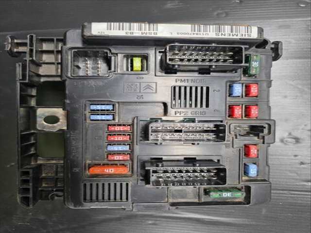 Caja Reles Fusibles Citroen Xsara 9HZ PICASSO