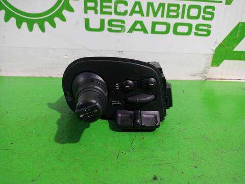 Foto 2ª: Mando Multifuncion Renault Scenic 1.6 16V 113CV [K4M761] (2003)