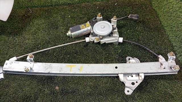 Elevalunas Eléctrico Trasero Izquierdo Nissan Navara 2.5 TD D22 133CV 4X4